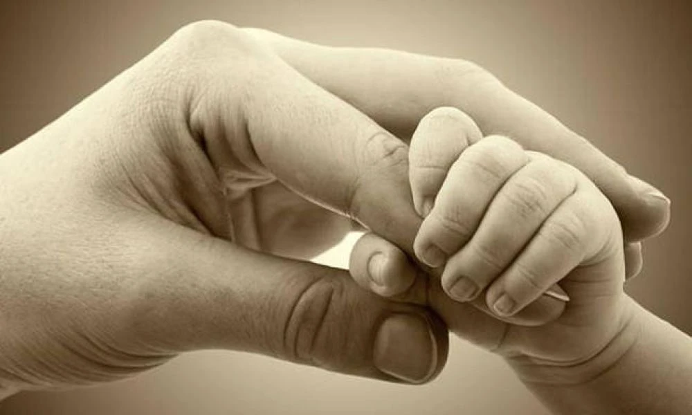 Επίδομα μητρότητας: Σήμερα ανοίγει η πλατφόρμα υποβολής αιτήσεων για τις μη μισθωτές